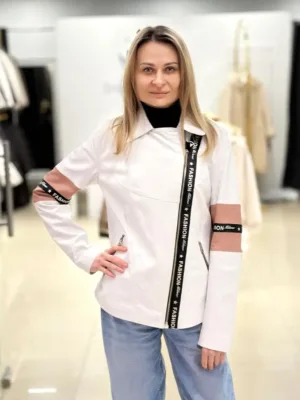 Біла куртка з натуральної шкіри