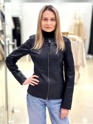 Шкіряна куртка Chanel