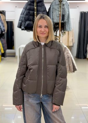 Пуховик жіночий Chanevia 26035 OLIVE GREEN